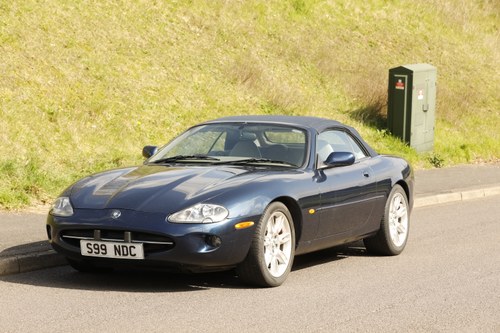 2000 Jaguar XK8 Convertible For Sale (picture 42 of 250)
