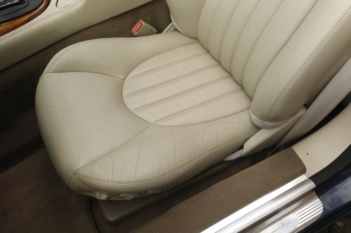 2000 Jaguar XK8 Convertible For Sale (picture 126 of 250)