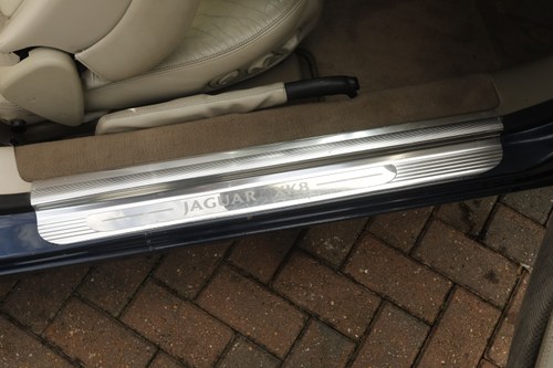 2000 Jaguar XK8 Convertible For Sale (picture 132 of 250)