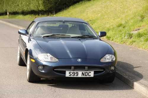 2000 Jaguar XK8 Convertible For Sale (picture 44 of 250)