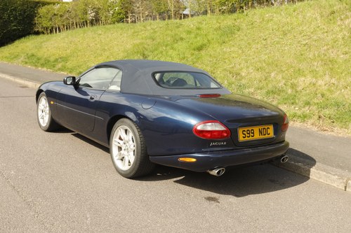 2000 Jaguar XK8 Convertible For Sale (picture 33 of 250)