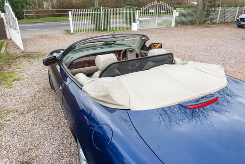 2002 Jaguar XK8 4.0 Convertible Te koop (foto 87 van 194)