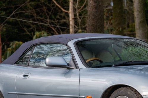 1997 Jaguar XK8 Convertible For Sale (picture 120 of 153)