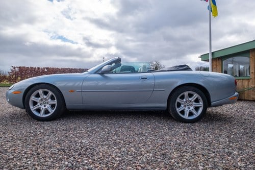1997 Jaguar XK8 Convertible For Sale (picture 5 of 153)