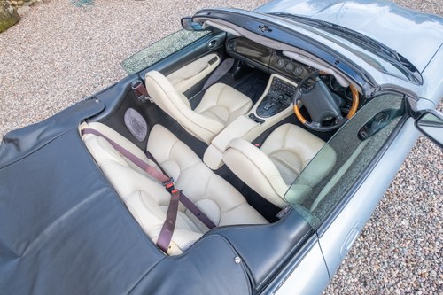 1997 Jaguar XK8 Convertible For Sale (picture 44 of 153)