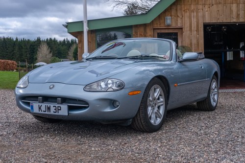 1997 Jaguar XK8 Convertible For Sale (picture 7 of 153)