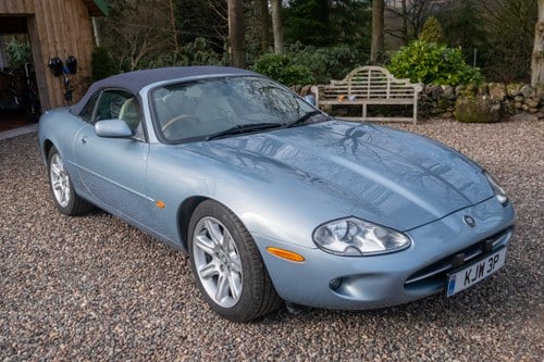 1997 Jaguar XK8 Convertible For Sale (picture 16 of 153)