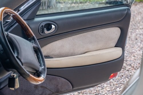 1997 Jaguar XK8 Convertible For Sale (picture 52 of 153)