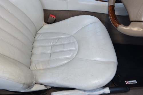 1997 Jaguar XK8 For Sale (picture 53 of 108)