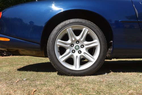 1997 Jaguar XK8 For Sale (picture 17 of 108)