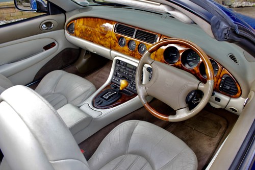 RESERVE REMOVED - 1999 Jaguar XK8 4.0 Convertible à vendre (picture 43 of 122)