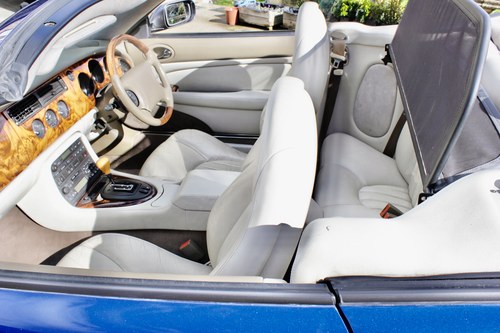 RESERVE REMOVED - 1999 Jaguar XK8 4.0 Convertible à vendre (picture 34 of 122)