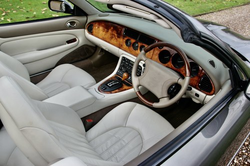 1999 Jaguar XK8 Convertible For Sale (picture 42 of 95)