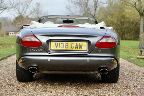 1999 Jaguar XK8 Convertible For Sale (picture 15 of 95)