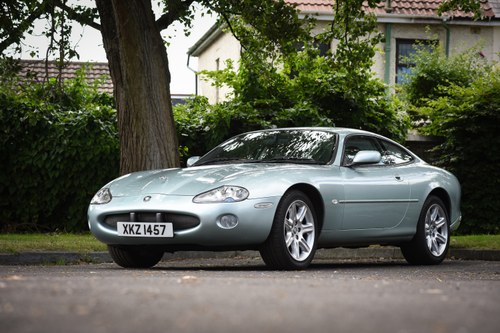 2000 JAGUAR XK8 4-LITRE à vendre (picture 1 of 148)