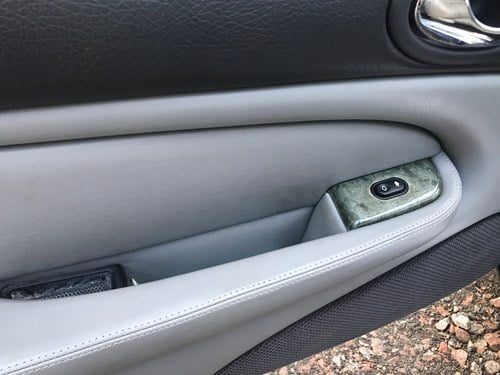 2001 Jaguar XK8 Convertible For Sale (picture 27 of 64)