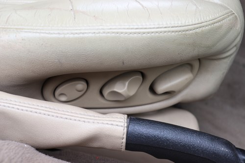 2001 Jaguar XK8 Coupe In vendita (immagine 49 di 103)