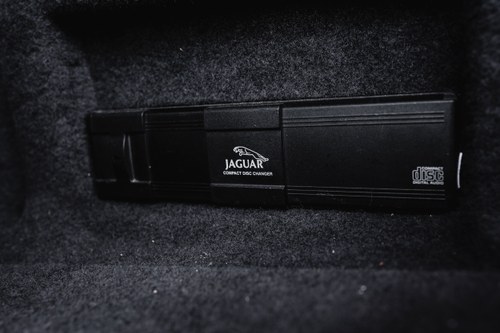 2003 Jaguar XK8 Coupé (X100) à venda (imagem 77 de 143)