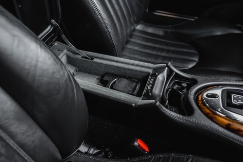 2003 Jaguar XK8 Coupé (X100) à venda (imagem 45 de 143)