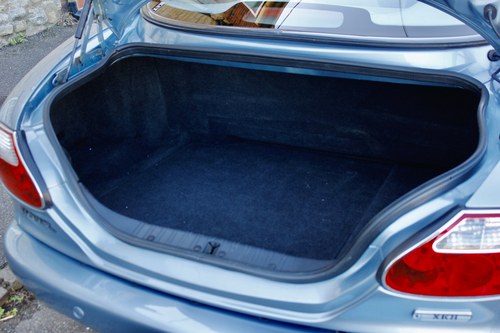 2003 Jaguar XK8 4.2 zum Verkauf (Bild 45 von 69)