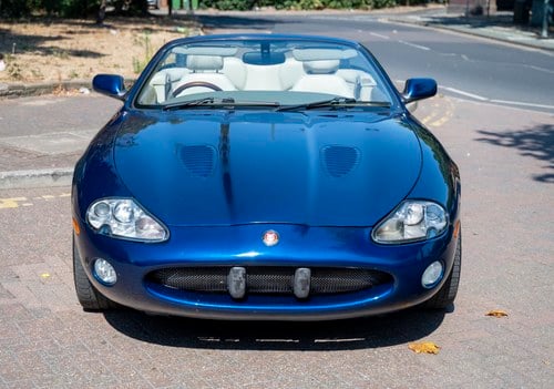 2000 Jaguar XKR Convertible zum Verkauf (Bild 20 von 217)