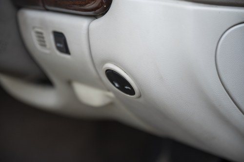 2000 Jaguar XKR Convertible zum Verkauf (Bild 64 von 217)