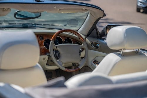 2000 Jaguar XKR Convertible zum Verkauf (Bild 24 von 217)