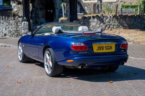 2000 Jaguar XKR Convertible zum Verkauf (Bild 9 von 217)