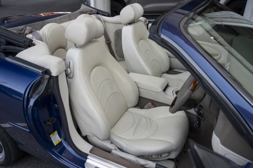 2000 Jaguar XKR Convertible zum Verkauf (Bild 98 von 217)