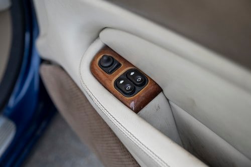 2000 Jaguar XKR Convertible zum Verkauf (Bild 30 von 217)