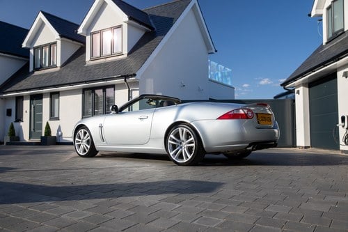 2009 - Jaguar - XKR 4.2 Convertible Te koop (foto 6 van 137)