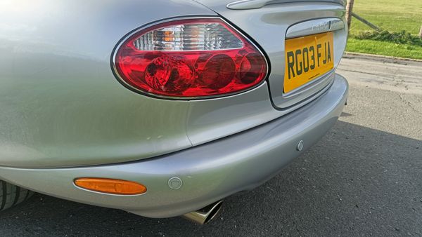 2003 Jaguar XKR 4.2 Coupe (X100) For Sale (picture :index of 119)