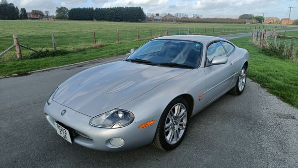 2003 Jaguar XKR 4.2 Coupe (X100) For Sale (picture :index of 11)
