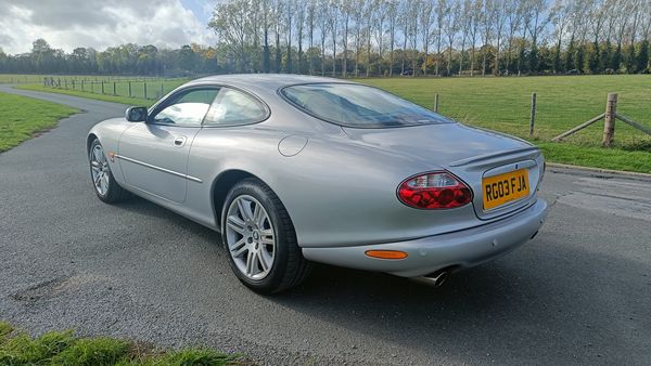 2003 Jaguar XKR 4.2 Coupe (X100) For Sale (picture :index of 6)