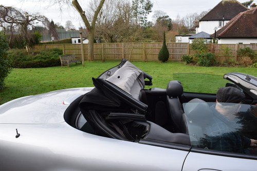 2004 Jaguar XKR 4.2 Supercharged Convertible In vendita (immagine 77 di 113)