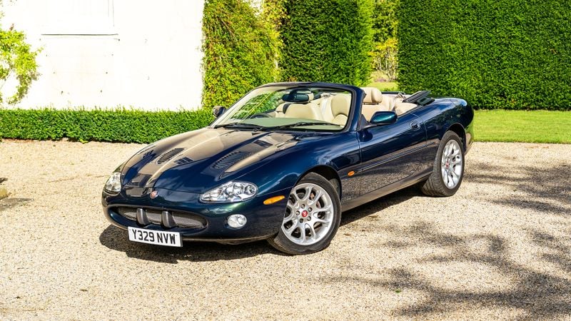 2001 Jaguar XKR Convertible For Sale (picture 1 of 122)
