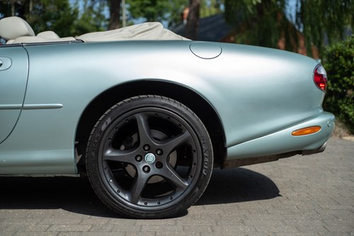 2001 Jaguar XKR Convertible For Sale (picture 129 of 171)