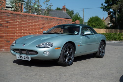 2001 Jaguar XKR Convertible For Sale (picture 23 of 171)