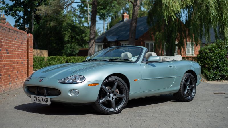 2001 Jaguar XKR Convertible For Sale (picture 1 of 172)