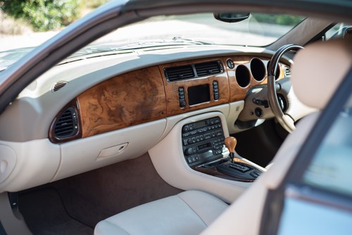 2001 Jaguar XKR Convertible For Sale (picture 42 of 171)