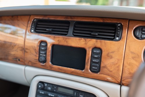 2001 Jaguar XKR Convertible For Sale (picture 60 of 171)