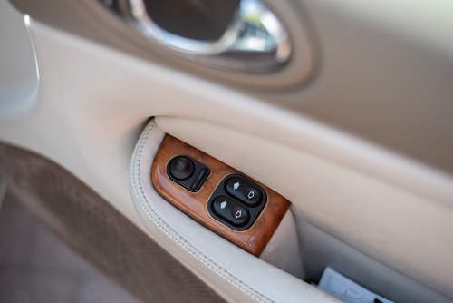 2001 Jaguar XKR Convertible For Sale (picture 78 of 171)