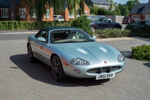 2001 Jaguar XKR Convertible For Sale (picture 26 of 171)