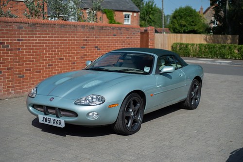2001 Jaguar XKR Convertible For Sale (picture 22 of 171)