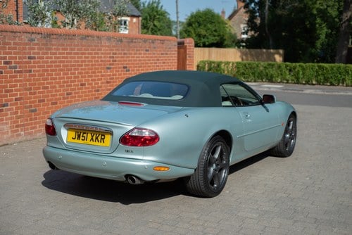 2001 Jaguar XKR Convertible For Sale (picture 32 of 171)