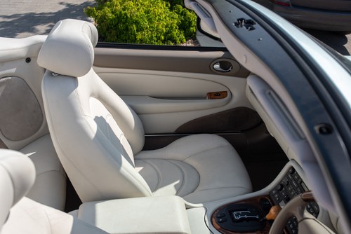 2001 Jaguar XKR Convertible For Sale (picture 89 of 171)