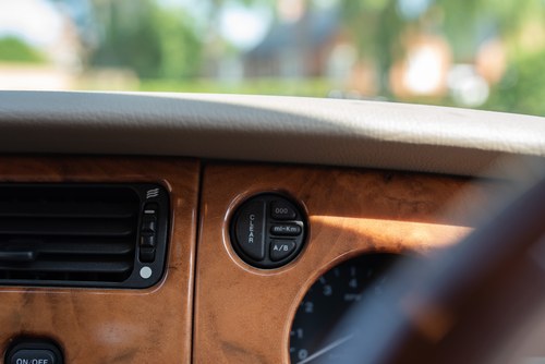 2001 Jaguar XKR Convertible For Sale (picture 59 of 171)