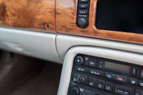 2001 Jaguar XKR Convertible For Sale (picture 65 of 171)