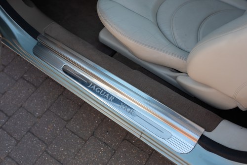 2001 Jaguar XKR Convertible For Sale (picture 74 of 171)