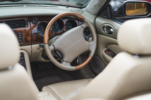 2002 Jaguar XKR Convertible In vendita (immagine 25 di 146)